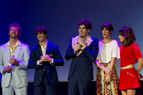 Los Javis hablan sobre el escenario en la premiere de la segunda temporada de 'Paquita Salas'
