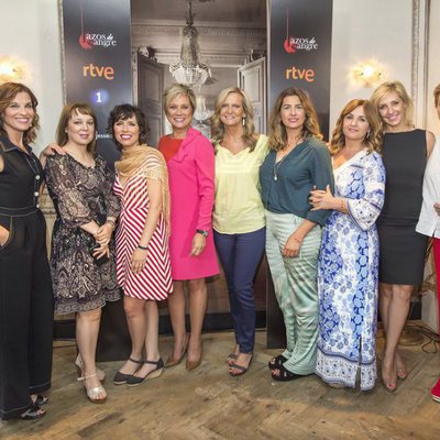 El equipo de 'Amigas y conocidas. Especial Lazos de sangre', con Inés Ballester al frente