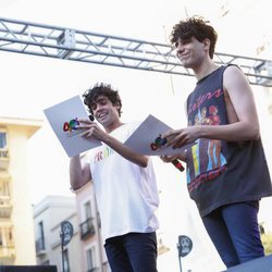 Javier Calvo y Javier Ambrossi en el pregón del Orgullo LGBT de Madrid 2018