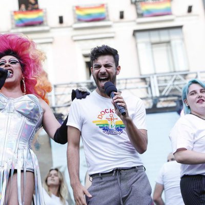 Agoney y Marina en el pregón del Orgullo LGBT de Madrid 2018