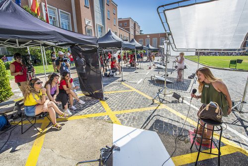 Amaia, Miriam y Noemí Galera escuchan a una aspirante de 'OT 2018' en el casting de Madrid