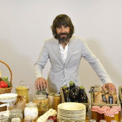 Santi Millán, presentador de 'Mi madre cocina mejor que la tuya'