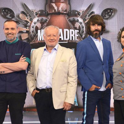 Rodrigo de la Calle, Juan Echanove, Santi Millán y Pepa Muñoz en 'Mi madre cocina mejor que la tuya'