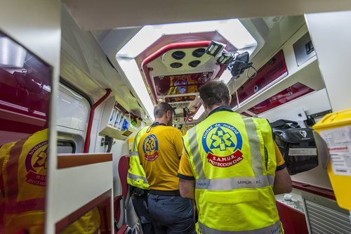 El interior de una ambulancia del SAMUR en 'Ambulancias, en el corazón de la ciudad'