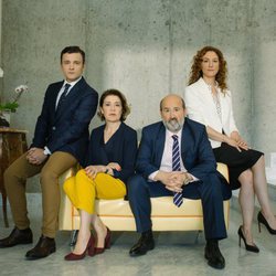 Adam Jezierski, Nuria Mencía, María Pujalte y Javier Cámara, actores de 'Vota Juan'