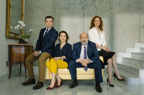 Adam Jezierski, Nuria Mencía, María Pujalte y Javier Cámara, actores de 'Vota Juan'