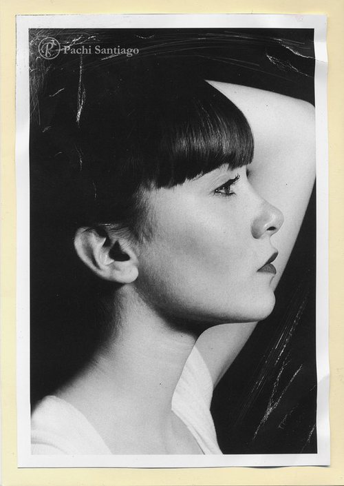 Aitana Ocaña, de perfil para la sesión "Lo bueno de Lo Malo"