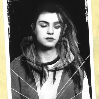 Los retratos de Alfred y Amaia, entrelzados en "El alma de Almaia"