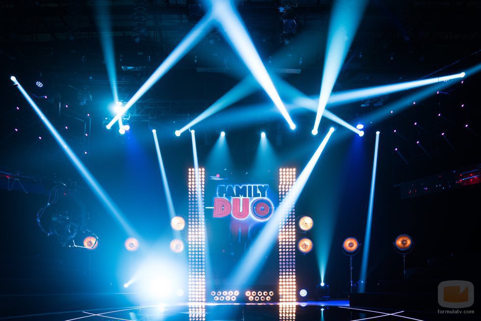 Plató del talent show de À Punt, 'Family duo'
