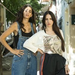 Mala Rodríguez y Alba Flores en 'Vis a vis'