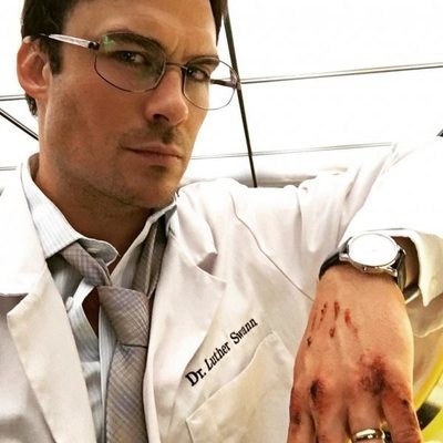 Ian Somerhalder es el Dr. Luther Swann en 'V-Wars'