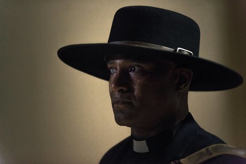 El padre Gabriel en la novena temporada de 'The Walking Dead'