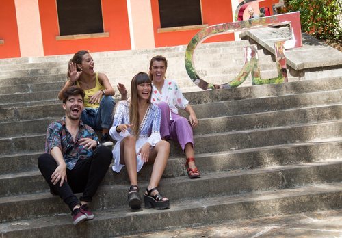 Amaia Romero, Aitana Ocaña, Roi Méndez y Ana Guerra posan junto al logo de 'OT 2018' en la fase final del casting