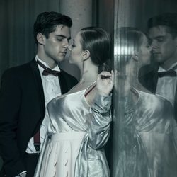 Imagen de 'Élite' con Ester Expósito y Álvaro Rico