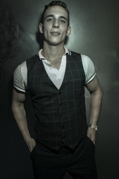 Miguel Herrán como su personaje de la serie 'Élite'