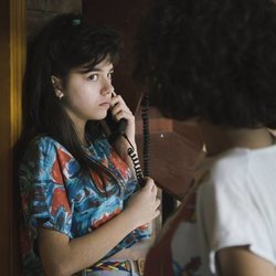 María Alcántara habla por teléfono en 'Cuéntame cómo pasó'