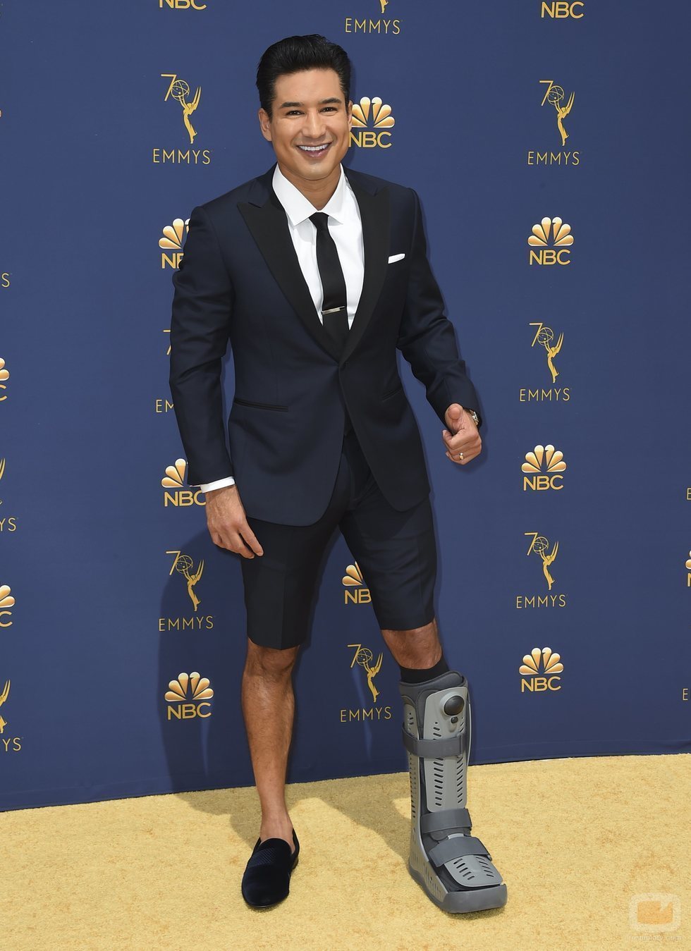 Mario Lopez en la alfombra roja de los Emmy 2018