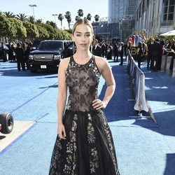 Emilia Clarke en la alfombra roja de los Emmy 2018