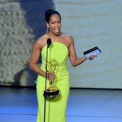 Regina King ganadora de una estatuilla en los Emmy 2018