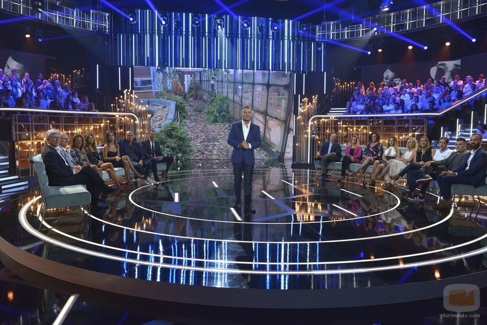 Jorge Javier Vázquez conduciendo la primera gala de 'GH VIP 6'