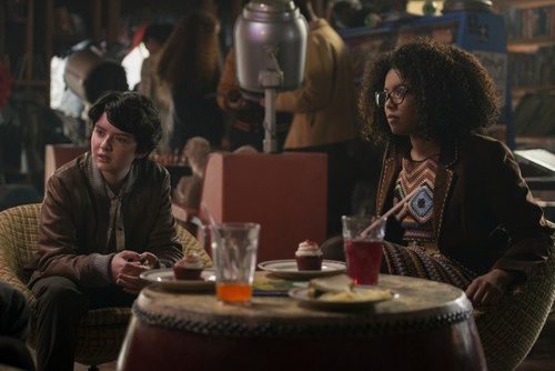 Jaz Sinclair y Lachlan Watson en 'Las escalofriantes aventuras de Sabrina'