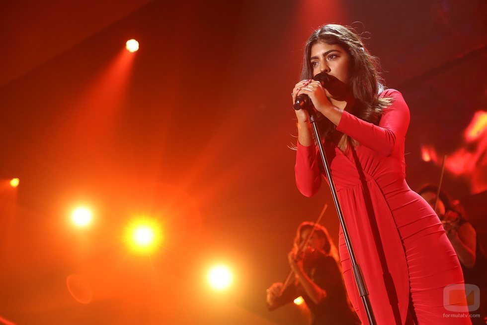 África Adalia interpretando "Tuyo" en la Gala 0 de 'OT 2018'