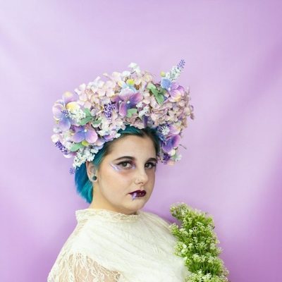 Marina Jade en una imagen promocional del single "Drinking like I'm sober"
