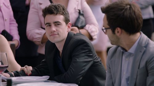 Àlex Monner y Ricardo Gómez en una escena de 'Vivir sin permiso'