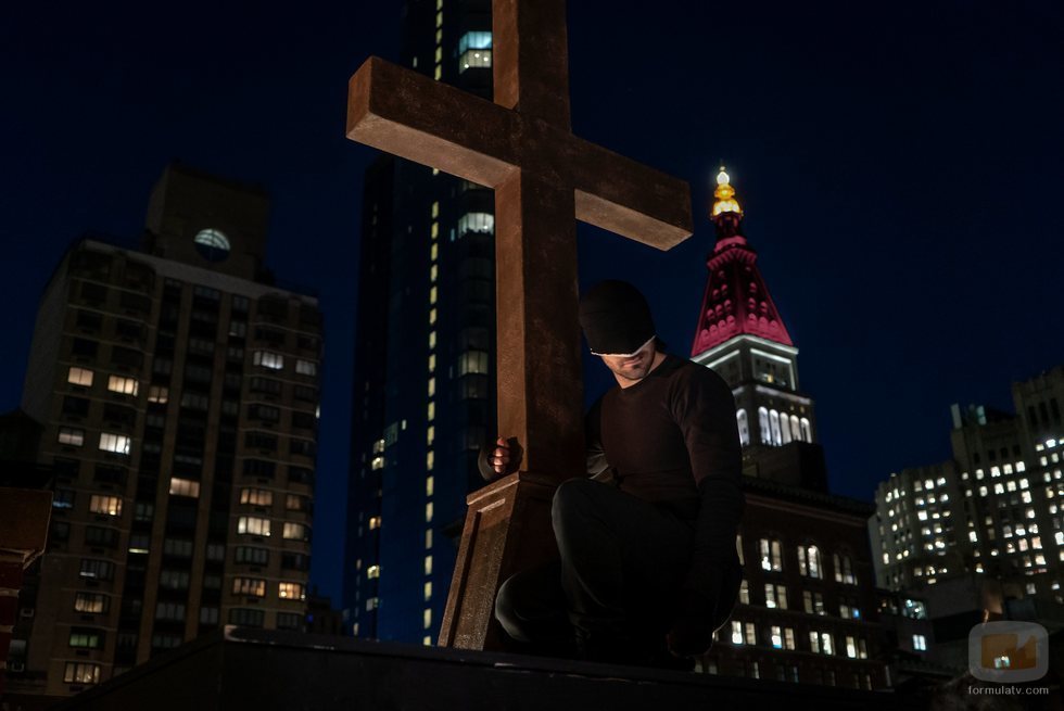 Matt Murdock (Charlie Cox) vigila Hell's Kitchen en la tercera temporada de 'Daredevil'