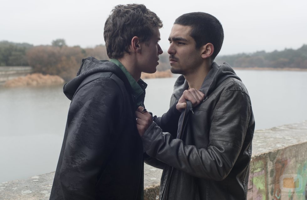 Ander y Omar en la primera temporada de 'Élite'