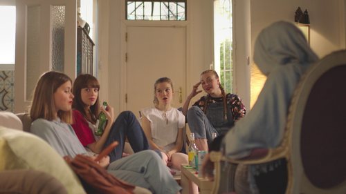 Reunión de amigas en la primera temporada de 'Skam España'