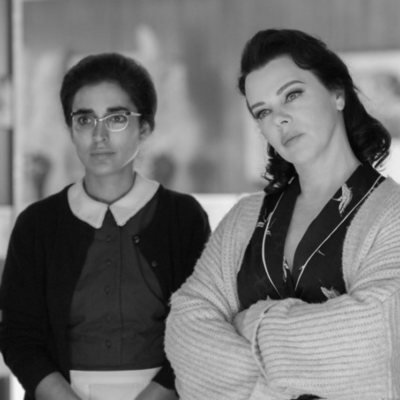 Inma Cuesta y Debi Mazar en la primera temporada de 'Arde Madrid'