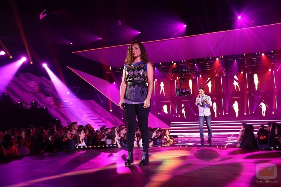 Julia y Joan en su actuación de la Gala 1 de 'OT 2018'