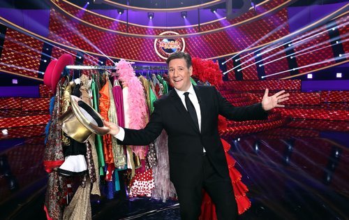 Carlos Latre posa como miembro del jurado de 'Tu cara me suena 7'