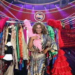 Lolita posa como miembro del jurado de 'Tu cara me suena 7'