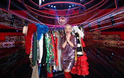 Soraya Arnelas posa en el plató de 'Tu cara me suena 7'