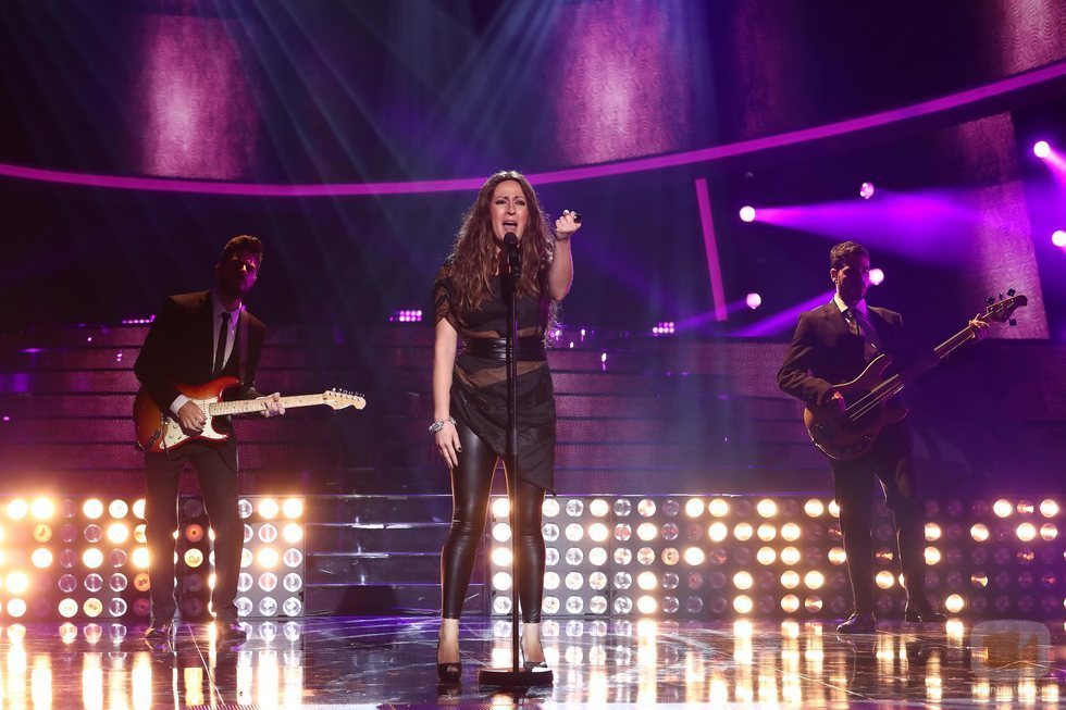 María Villalón es Malú durante la gala 1 de 'Tu cara me suena'