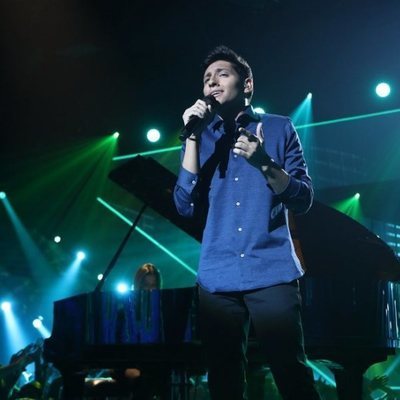 Alfonso cantando en la Gala 2 de 'OT 2018'
