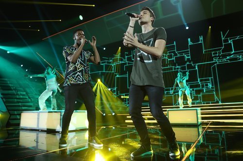 Damion y Famous durante su canción de la Gala 2 de 'OT 2018'