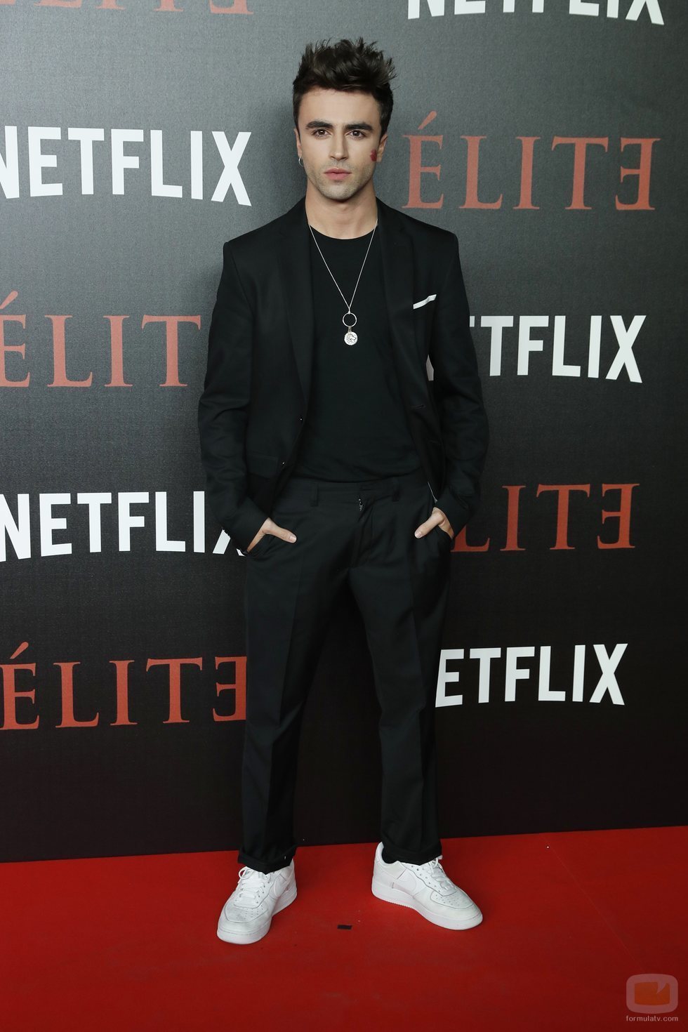 Itzan Escamilla en el estreno de 'Élite'