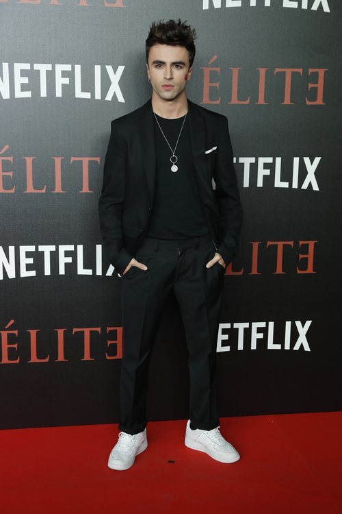 Itzan Escamilla en el estreno de 'Élite'