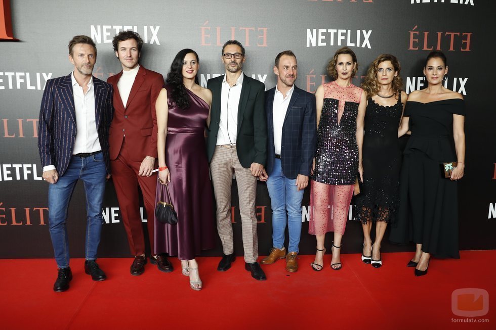 Reparto adulto de 'Élite' en la premiere de la serie