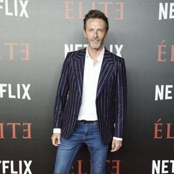 Ramón Esquinas en el estreno de 'Élite'