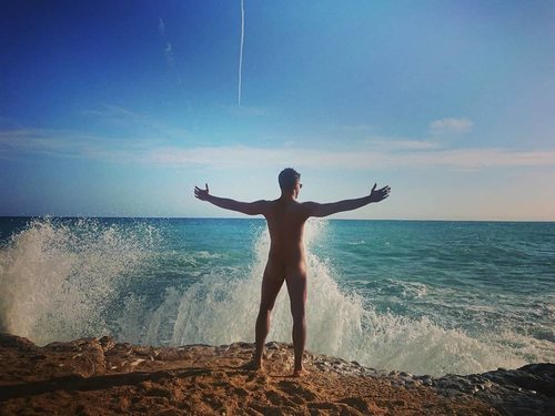 El provocador posado de Maxi Iglesias en Instagram