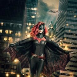 Primera imagen de Ruby Rose como la Batwoman del Arrowverso