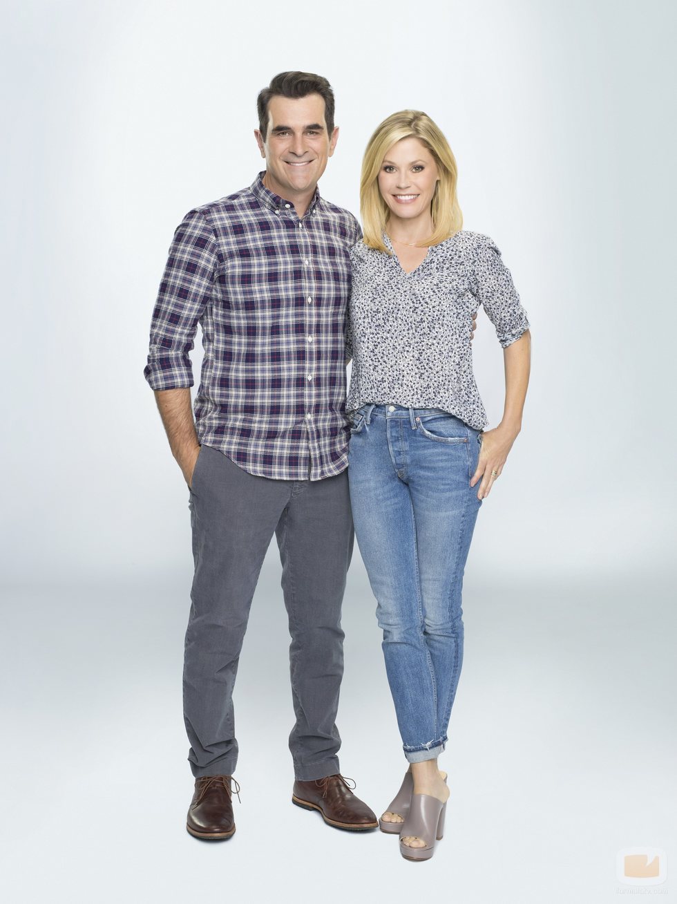 Ty Burrell y Julie Bowen posan para la décima temporada de 'Modern Family'