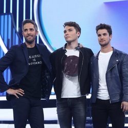 Roberto Leal junto a los nominados de la Gala 3 de 'OT 2018'