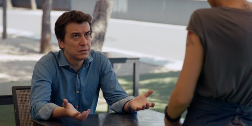 Javier Veiga en la comedia romántica 'Pequeñas coincidencias'