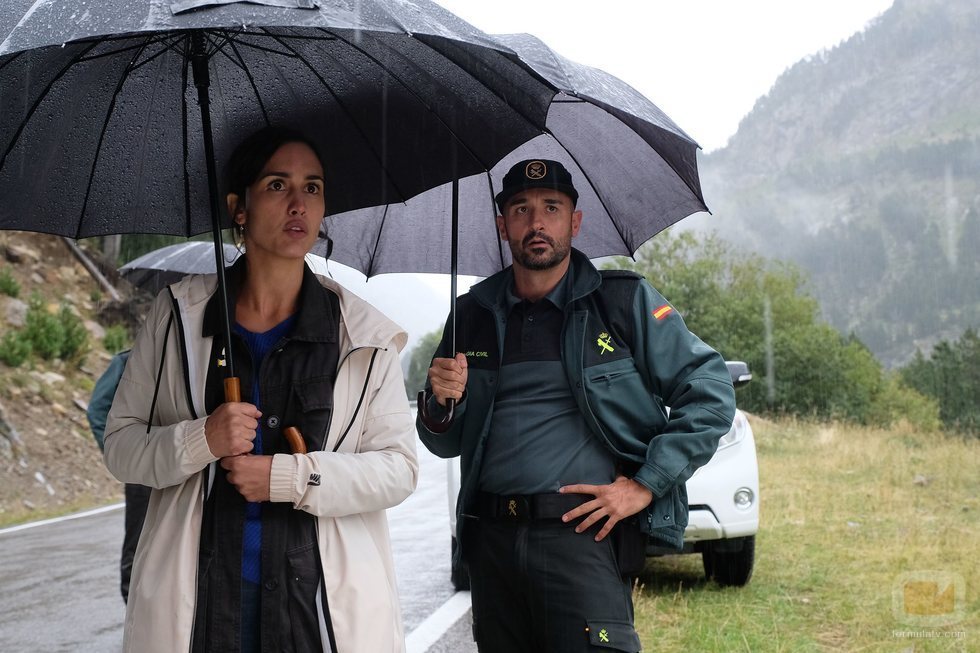 Megan Montarner y Alain Hernández en 'La caza. Monteperdido'