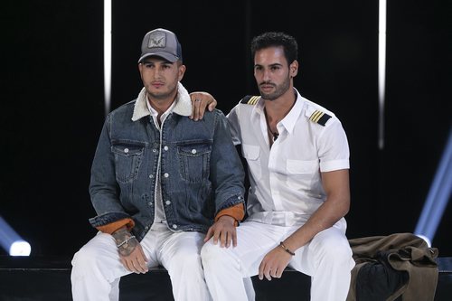 Omar Montes y Asraf Beno en la sala de expulsión en la Gala 5 de 'GH VIP 6'
